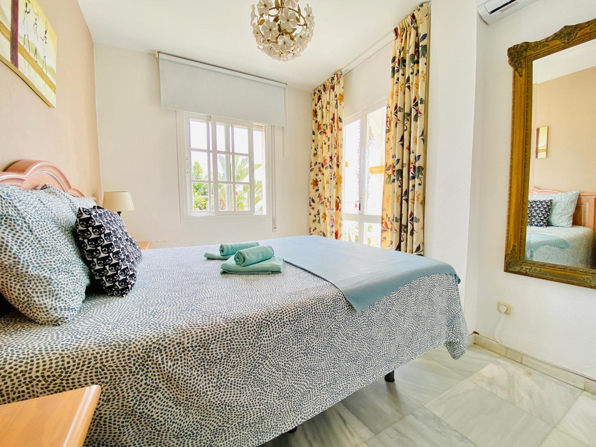 First Line Torrox Costa Apartment Luaran gambar